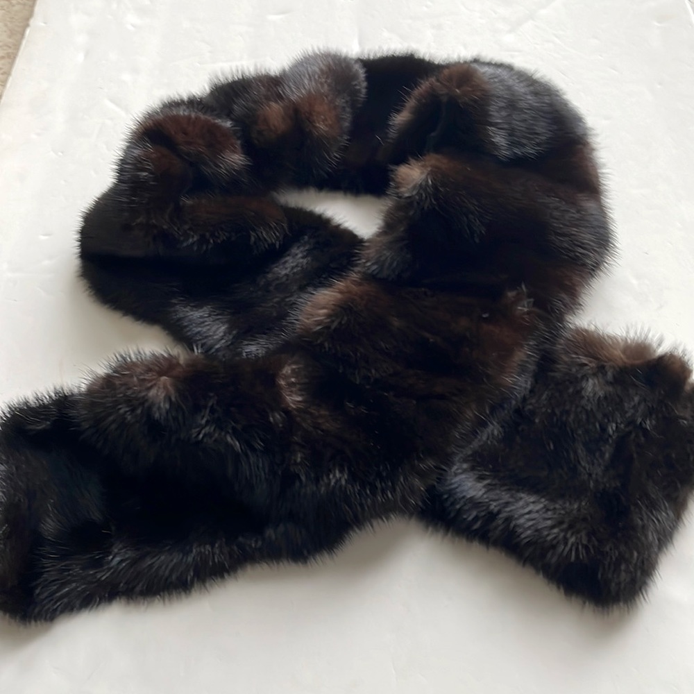 NWOT Mink Scarf